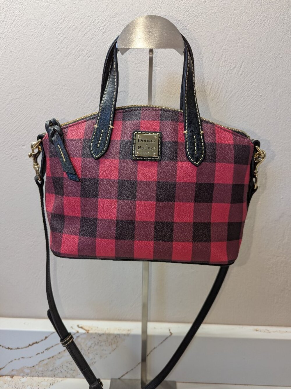 Dooney & Bourke red plaid crossbody bag. EUC!